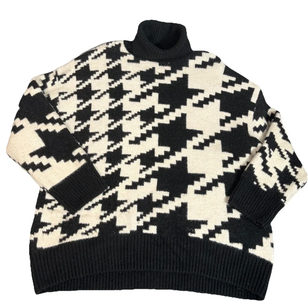 H & M Womens Turtleneck Houndstooth Sweater‎ Black White Large Wool Jacquard